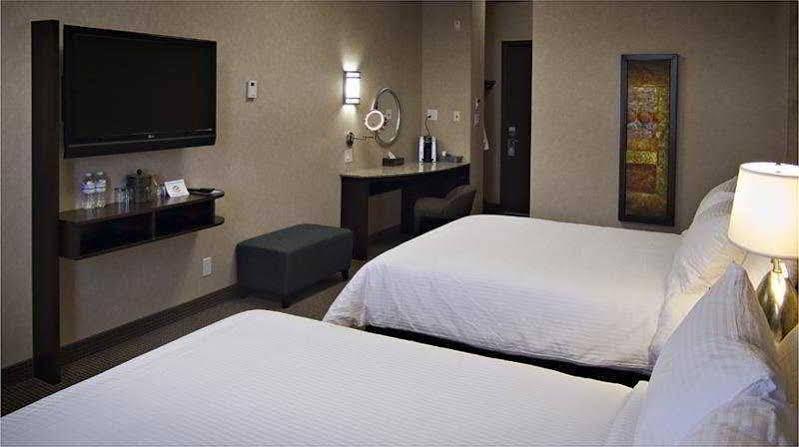 Acclaim Hotel By Clique Calgary Ngoại thất bức ảnh